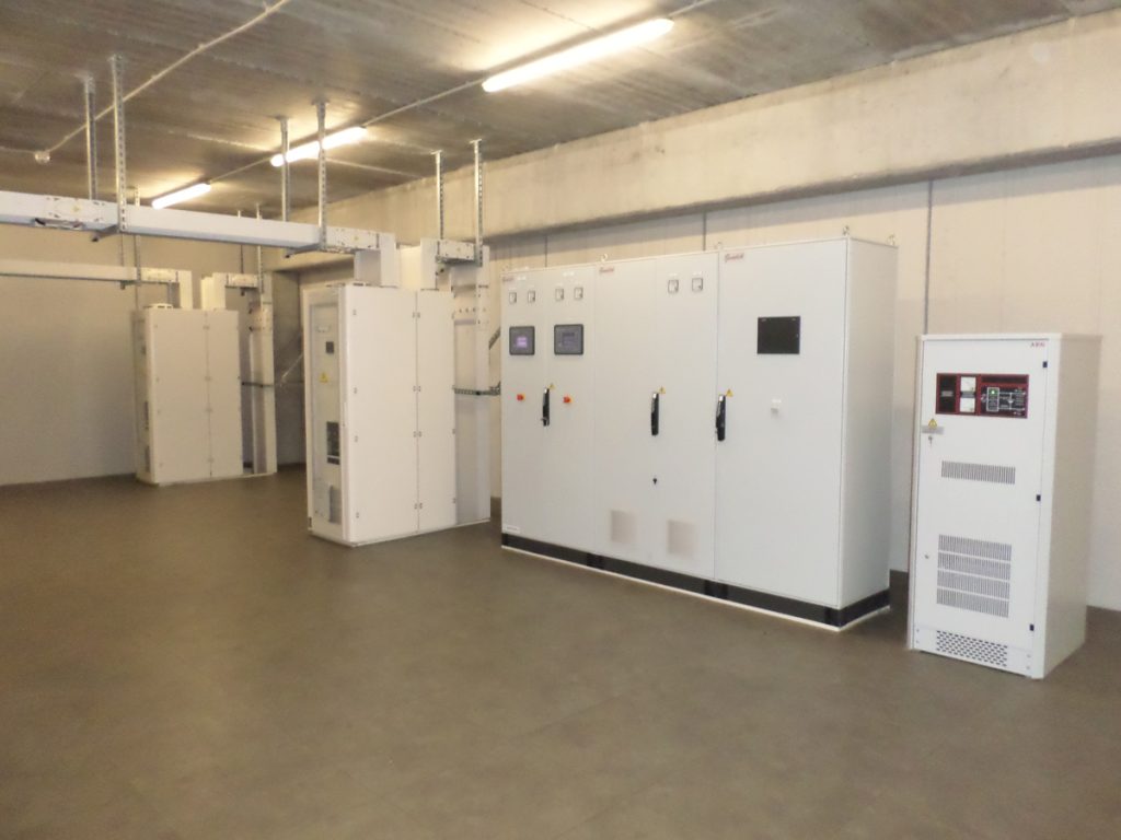 Centro-logístico-Tordera---Cuadros-eléctricos-interior-instalaciones