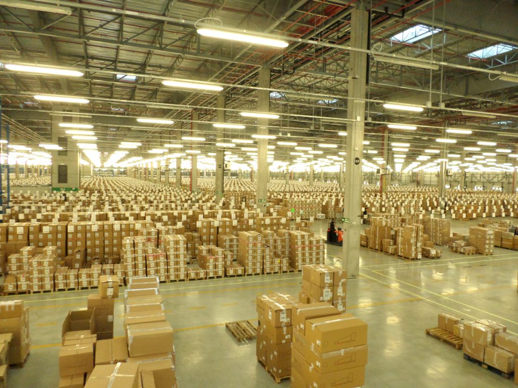 Centro-logístico-Tordera---instlaciones-eléctricas-zona-almacenaje