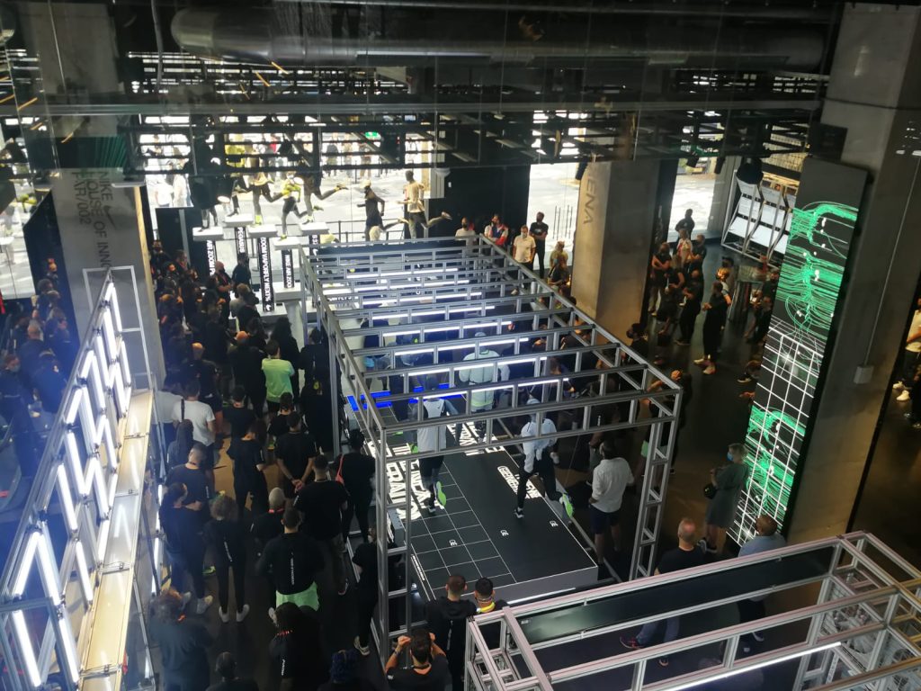 retail-tienda-Nike-Campos-Eliseos-inauguración
